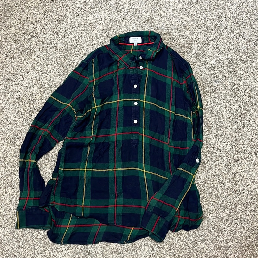 Crown and Ivy modal and viscose green plaid button up top. Size small.